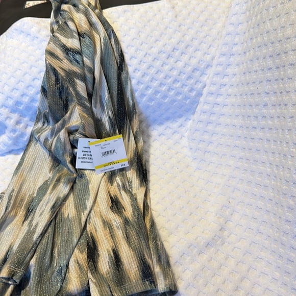 Kasper Medium Size Onion-skin
Soft Blazer In Sea Stone Cardigan - Picture 5 of 6